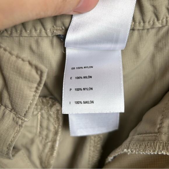 The North Face Dark Khaki Nylon Women’s Cargo Shorts - Picture 6 of 6